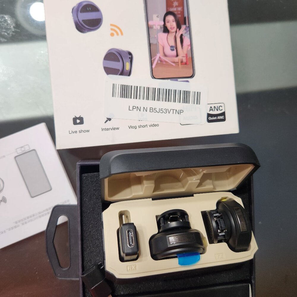 WIRELESS MICROPHONE